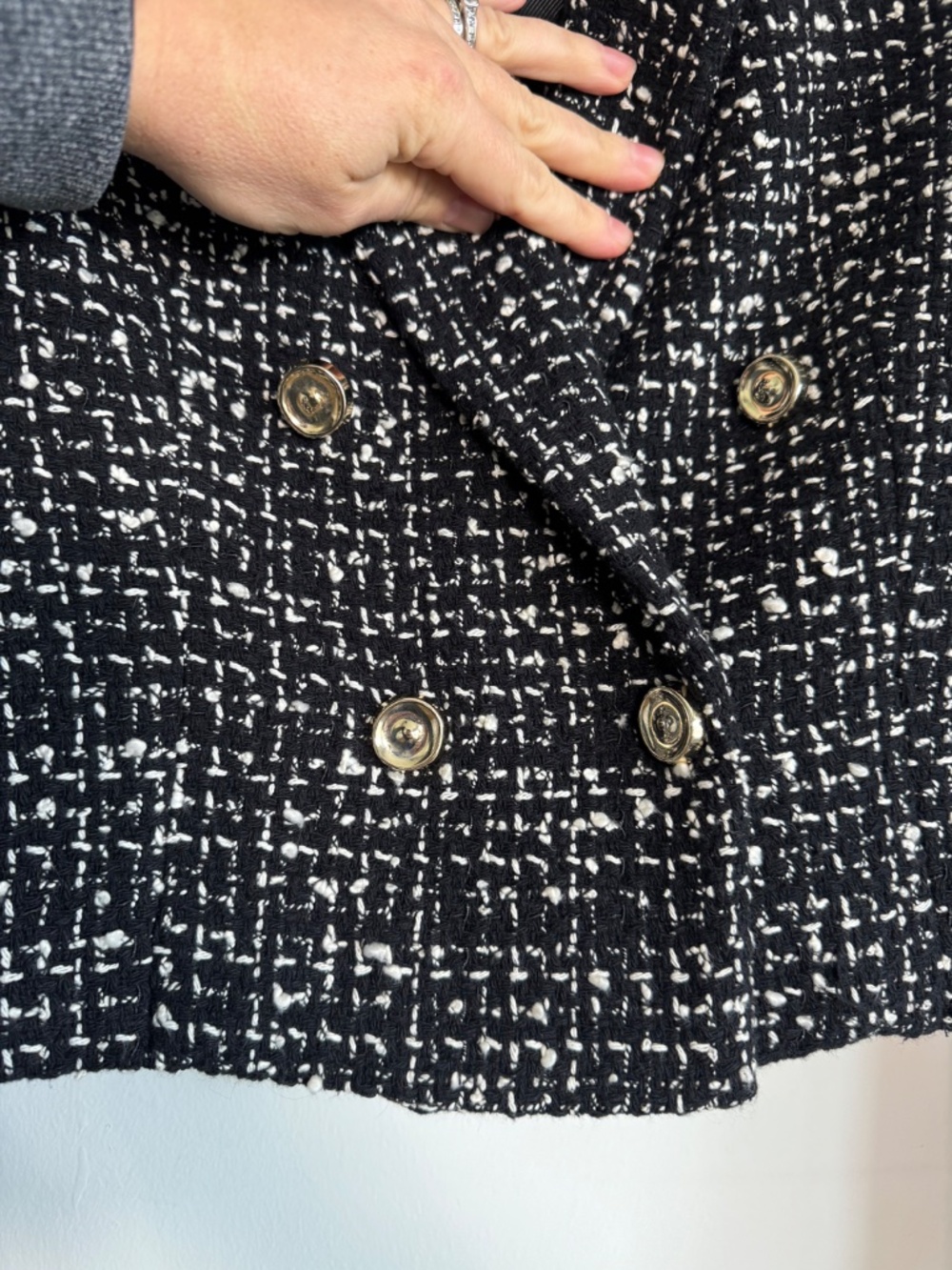 ZARA Double Breasted Black & White Crop Tweed Blazer Jacket | Size XS - Picture 6 of 8